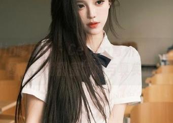 Feilin嗲囡囡 – Celina青妍双人写真：图册里的甜蜜瞬间与真实情感
