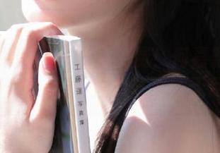 GIRLT果团网 – 惊艳免费！何嘉颖婚纱写真原图分享，探索婚纱艺术的无尽可能。