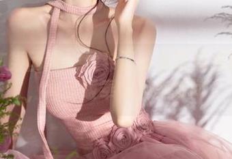 GIRLT果团网 – 裴希西御姐写真在线发布，高清版奉上绝美瞬间