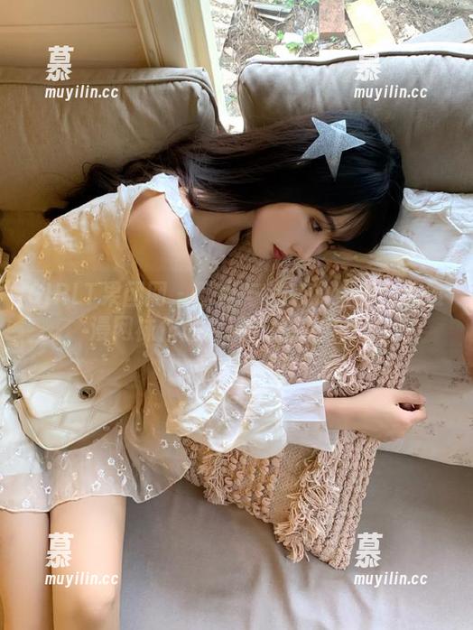 GIRLT果团网-陈雅漫 GIRLT果团网 - 时尚与魅惑的结合:陈雅漫网袜作品集精彩资源大放送