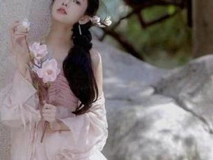 HuaYang花漾 – 来吧，看看Cris_卓娅祺泳池心机美图合集，别错过每一个细节！