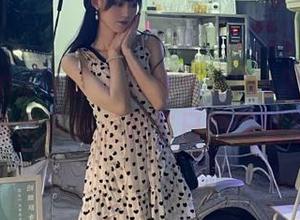 HuaYang花漾 – 精美可乐Vicky圣诞图集，免费下载感受节日的温暖与快乐