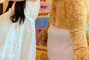 HuaYan花の颜 – 芝芝Booty灰丝系列写真合集，诠释时尚与个性的独特魅力