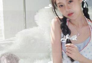 MFStar模范学院 – 精选佟蔓baby内衣原图：一组让你‘内衣’大开眼界的写真，不看后悔！