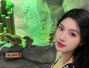 MFStar模范学院 – 奈美nana白丝私房图片背后的小秘密，竟然是她自嘲自信的独特风格！