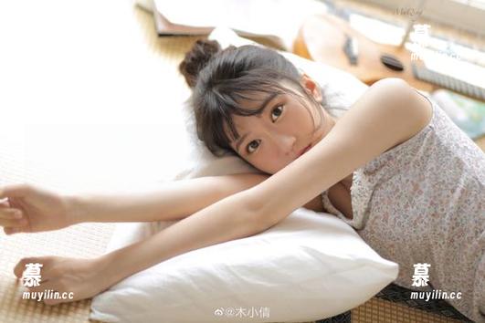 MFStar模范学院-小奶瓶呜呜 MFStar模范学院 - 小奶瓶呜呜倾情演绎红裙美图,作品中的柔情与魅力!