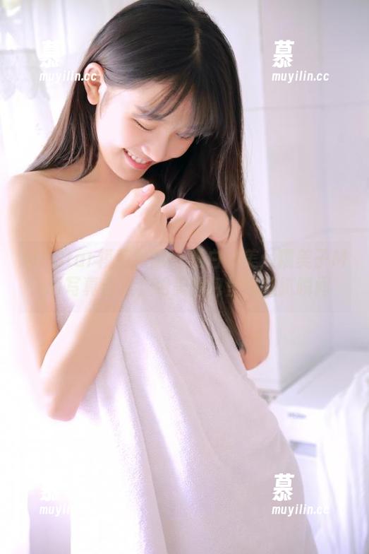 MFStar模范学院-糯美子Mini MFStar模范学院 - 黑白之美:糯美子Mini写真合集,绝美图包呈现细腻瞬间