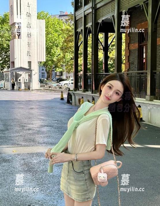MFStar模范学院-蒋小静Jessica MFStar模范学院 - 御姐风范尽在蒋小静Jessica:绝美写真原图和图包分享