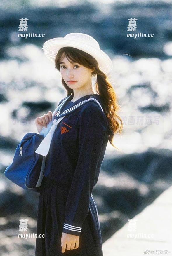 MTYH喵糖映画 小猫咪制服的甜美魅力:喵糖映画精选写真作品集
