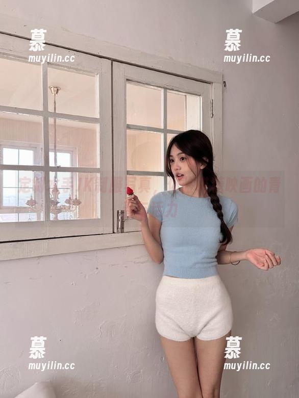 定制水手JK制服写真，体验喵糖映画的青春与活力