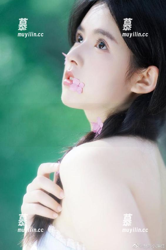 MiStar魅妍社-Mieko林美惠子 MiStar魅妍社 - Mieko林美惠子带你走进“甜心”的世界:原图与图册中的自嘲探索
