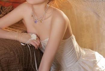 MiStar魅妍社 – 糯美子Mini的奶牛写真，探索美图里的自嘲与真实