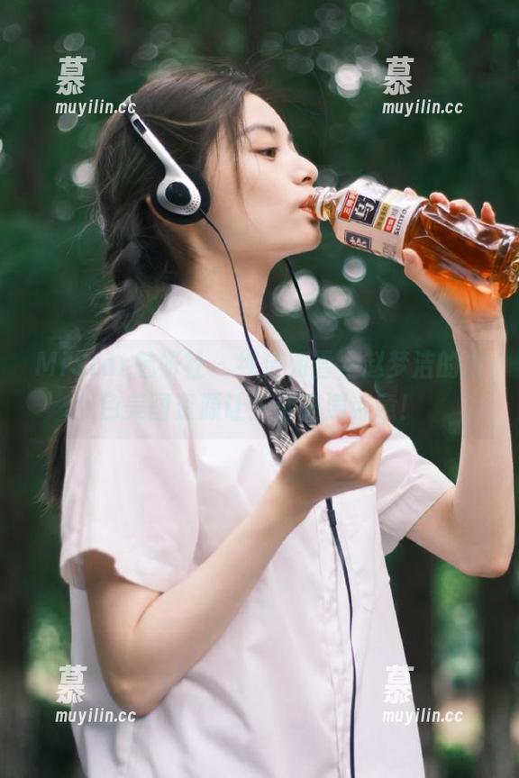 MiStar魅妍社 - 纯洁如雪，赵梦洁的白色美图资源让生活充满诗意！