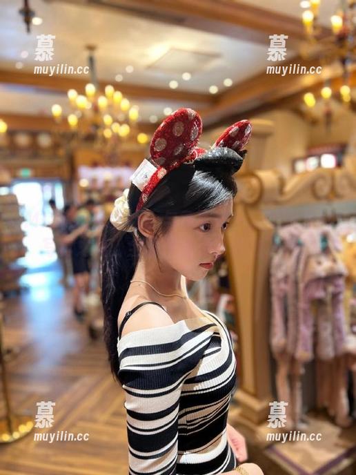 MiStar魅妍社-黄歆苑 MiStar魅妍社 - 与黄歆苑一起领略灰丝写真之美,全部作品现已开放下载!