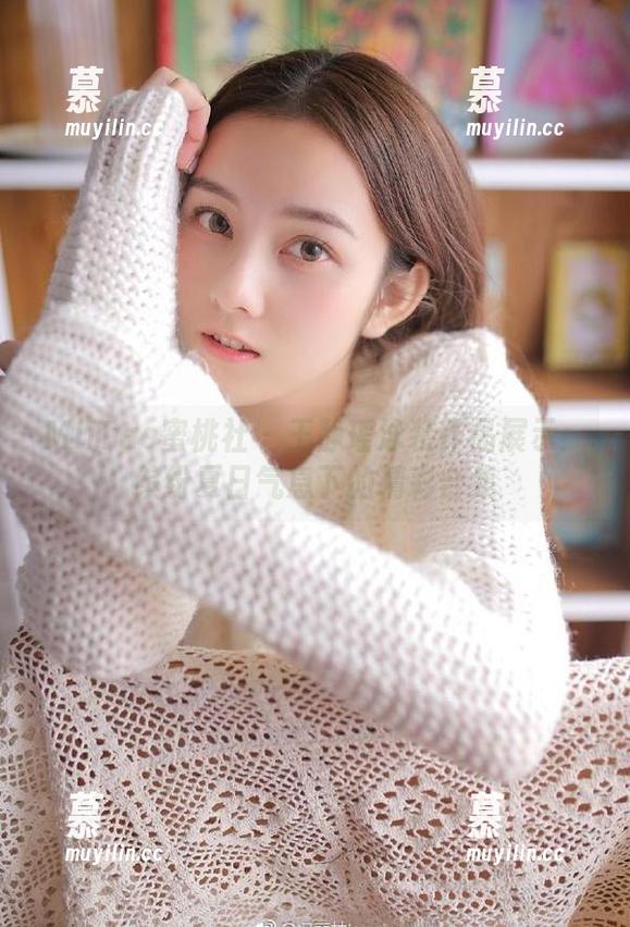 MiiTao蜜桃社-王静瑶 MiiTao蜜桃社 - 王静瑶泳装作品展示:缤纷夏日气息下的精彩合集