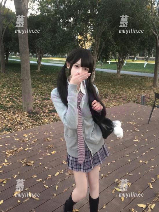 SIW斯文传媒-龙哥 SIW斯文传媒 - 精选龙哥美腿图包,全面免费下载,快来壮观这些瞬间!