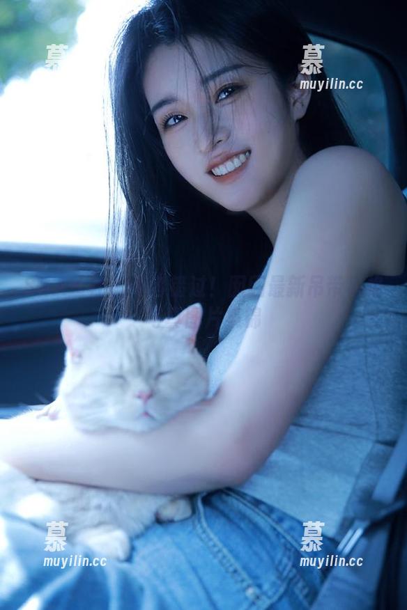 SSA丝社-囡囡 SSA丝社 - 不容错过!囡囡最新吊带风格写真图片集锦