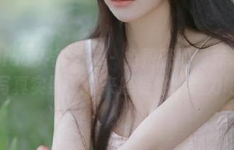 TouTiao头条女神 – 免费获取穆菲菲的吊带写真实照，快来感受她的魅力吧！