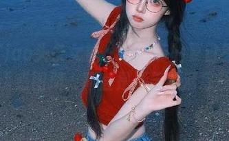 TouTiao头条女神 – 穆菲菲的夏日原图，热辣诱惑图册，简直是夏天的清凉解药！