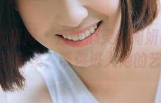 UGirls尤果网 – 直击心灵！周妍希的秘书写真在线合集，带你进入她的艺术世界
