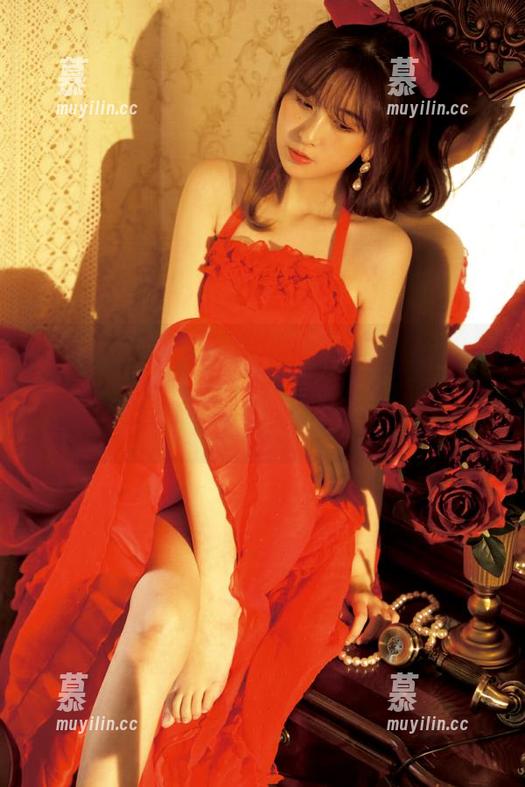 UGirls尤果网 - 叹为观止的最新作品！曲铭瑄天台写真原图，清新脱俗令人心旷神怡！
