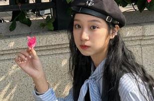 UGirls尤果网 – 探索诗朵雅的魅力：无圣光美腿图集，释放你的想象与激情！