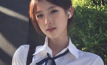 UXING优星馆 – 易阳ELLY可爱风格美图更新，感受她无穷的青春魅力！