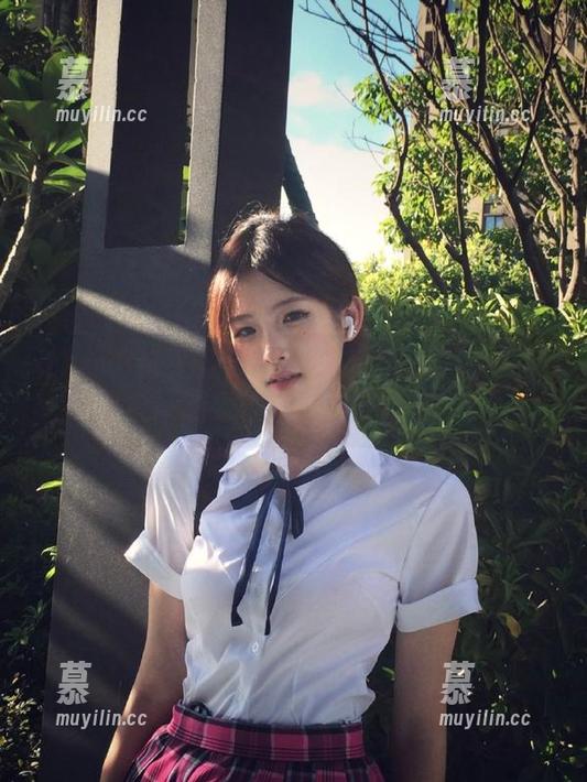 UXING优星馆-易阳ELLY UXING优星馆 - 易阳ELLY可爱风格美图更新,感受她无穷的青春魅力!