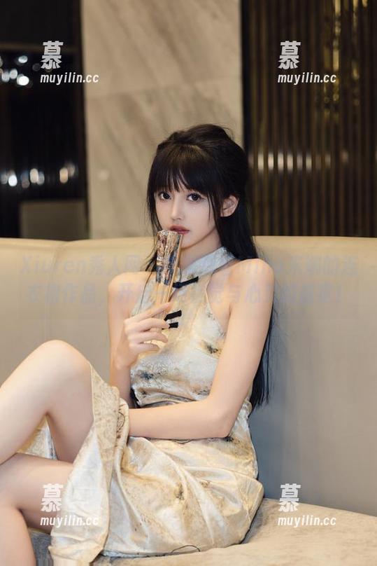 Xiuren秀人网-Mina米娜 Xiuren秀人网 - 快来观看Mina米娜的连衣裙作品,开启一场视觉与心灵的盛宴!