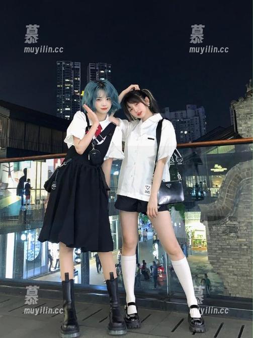 Xiuren秀人网 - 探索奈奈Fox的天使写真图库：发现她不为人知的故事