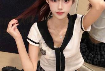 Xiuren秀人网 – 小茶茶tea在线带你走进户外美图的世界，看看我怎么跟大自然较劲吧！