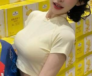 Xiuren秀人网 – 探索岁小岁的“纯白”美图，感受唯美图集的无尽魅力