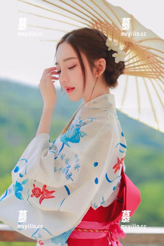 Xiuren秀人网-徐微微mia Xiuren秀人网 - 尽览徐微微mia短裙作品集:精选出来的每一张照片都让人心动