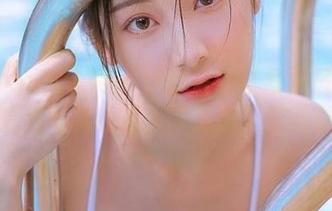 Xiuren秀人网 – 汐汐爱吃草莓夏日梦境：精选写真合集，带你进入清新时光