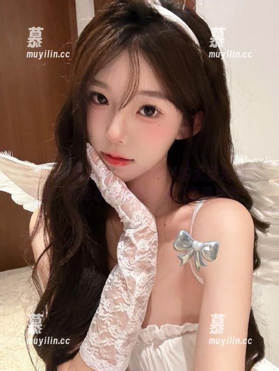 Xiuren秀人网-糯米NM Xiuren秀人网 - 糯米NM的无圣光写真合集:死库水系列呈现极致美感体验!