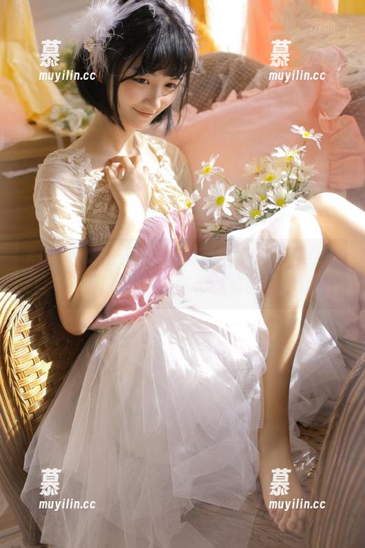 Xiuren秀人网 - 走进芝芝booty花嫁的世界：高清写真作品带你领略爱的瞬间