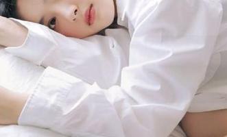Xiuren秀人网 – 雪瑞Lisa办公室写真系列，独特风格套图合集展现职场魅力