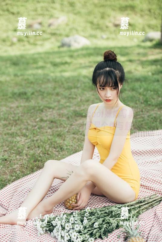 Xiuren秀人网-龙籹cool Xiuren秀人网 - 龙籹cool妹妹写真中的无圣光美学:图片尽显个性与魅力