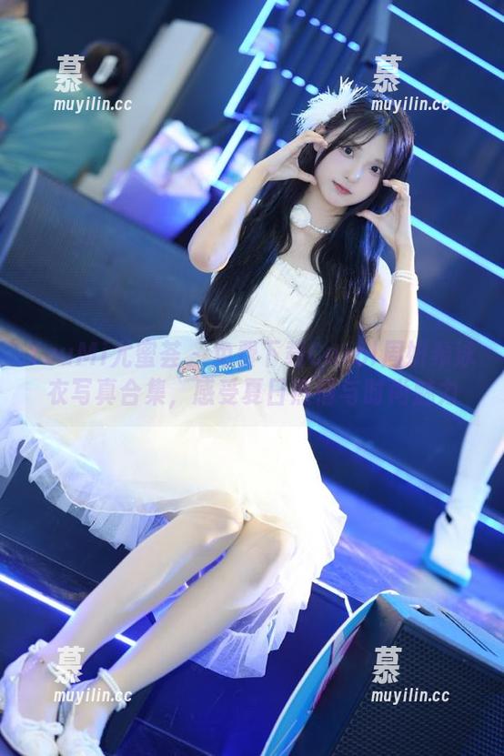 YouMi尤蜜荟-Carol周妍希 YouMi尤蜜荟 - 免费下载Carol周妍希泳衣写真合集,感受夏日热情与时尚魅力