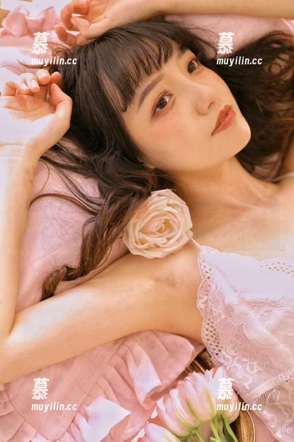 YouMi尤蜜荟-周于希Sandy YouMi尤蜜荟 - 捕捉夏天的瞬间,周于希Sandy带来的免费写真让你心动不已