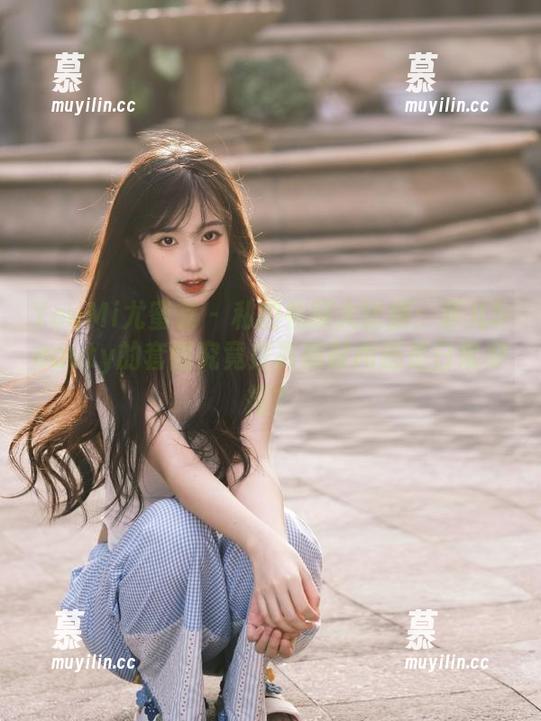 YouMi尤蜜荟-菲儿beauty YouMi尤蜜荟 - 私拍礼服大比拼:菲儿beauty的套图究竟是高端时尚还是日常穿搭?