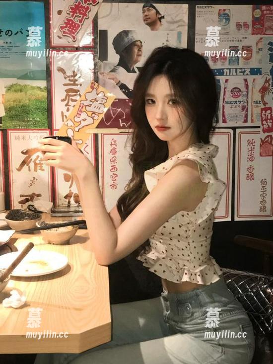 YouMi尤蜜荟-谭小灵 YouMi尤蜜荟 - 谭小灵瑜伽写真系列,免费下载她的灵动与宁静瞬间