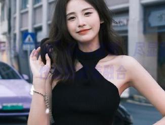 “ZinieQ泳池”COS套图，尽显清新与性感的完美融合