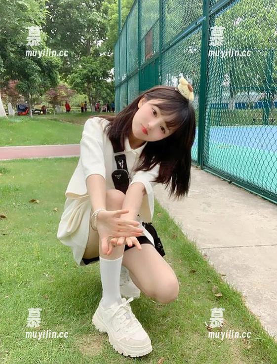 beautyleg-Abby beautyleg - 时尚启示录:Abby的牛仔裤搭配在图库中备受瞩目