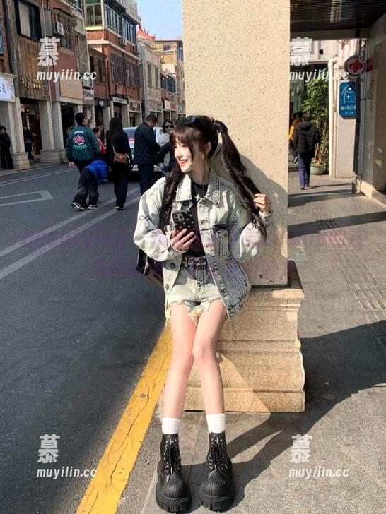beautyleg-Leonie beautyleg - 快来网盘下载Leonie的连衣裙写真,感受时尚魅力