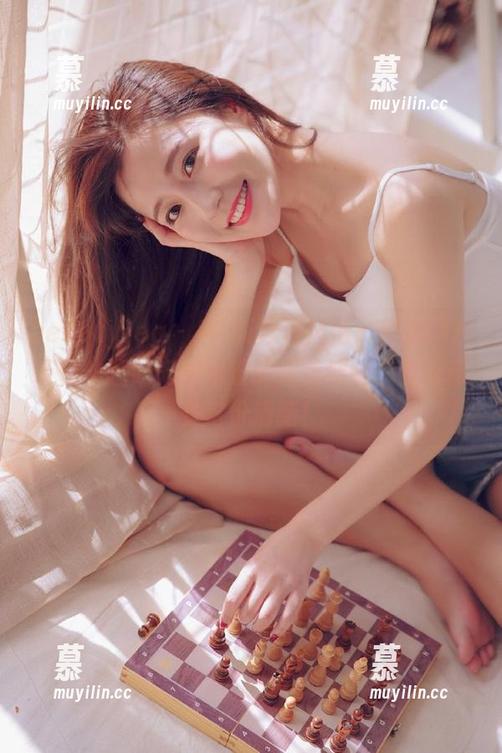 beautyleg-Miki beautyleg - Miki泳池风情:精选图片带你体验阳光与水波的完美结合,快来感受这份清新!