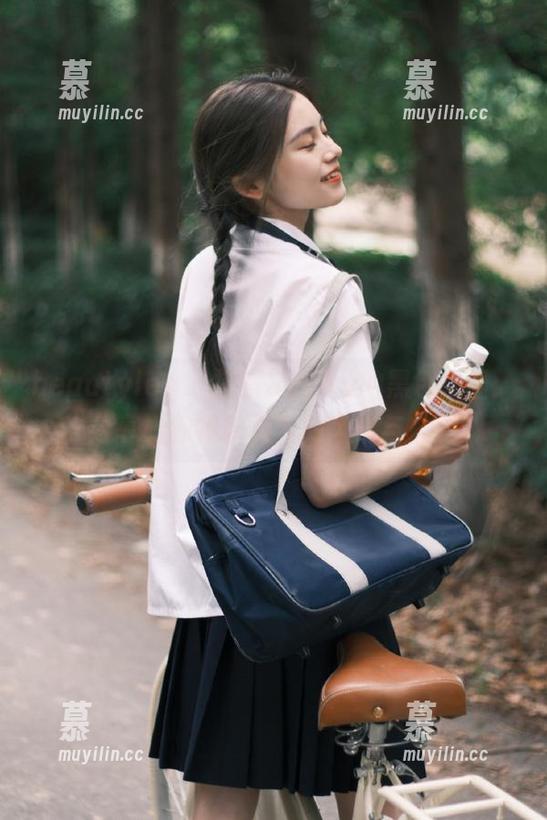 beautyleg-Sandy beautyleg - 探索Sandy的黑色套图:分享她独特视角下的风格与魅力