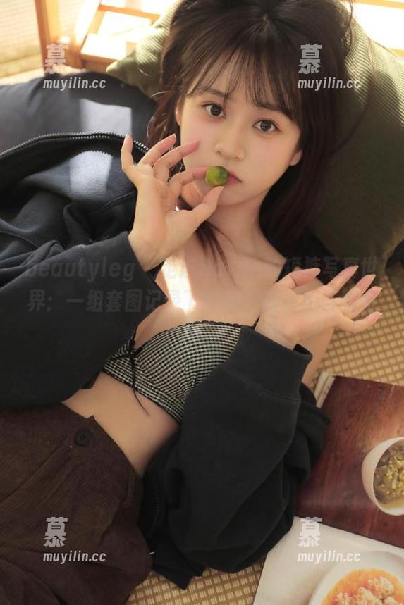 beautyleg-Sarah beautyleg - 走进Sarah的短裤写真世界:一组套图记录下她的夏日清新与亮丽风采