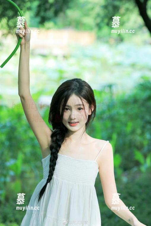 beautyleg-YOYO beautyleg - YOYO的皮衣写真精选:探索她独特魅力和时尚觉醒的每一幕