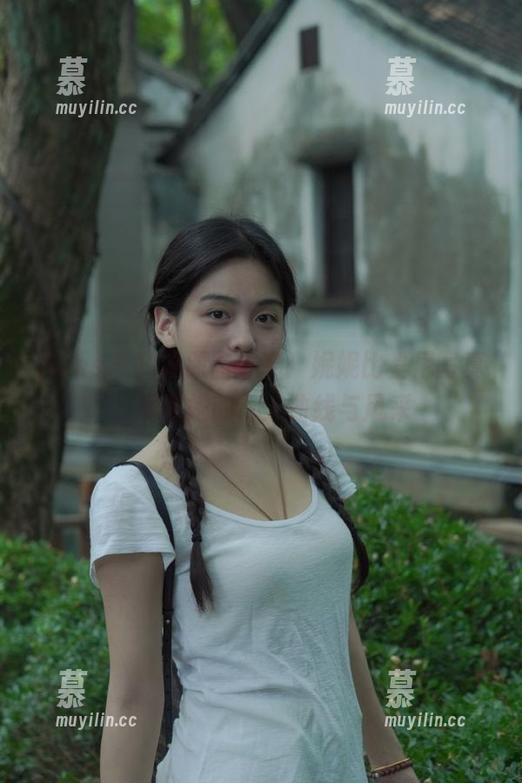 pans-妮妮 pans - 高清原图分享:妮妮比基尼写真,展现她的诱人曲线与风采
